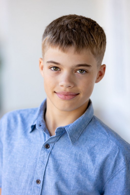 Dylan HEADSHOT