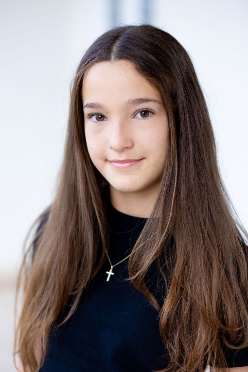 Amelia HEADSHOT
