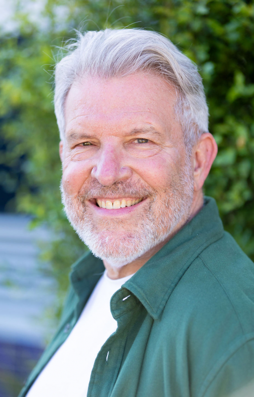 Stuart HEADSHOT